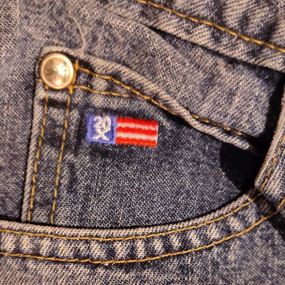 Women's  Blue Jeans - Picture 5 of 9